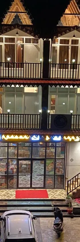 HOTEL DEV CHHAYA，位于拉尼凯特的酒店