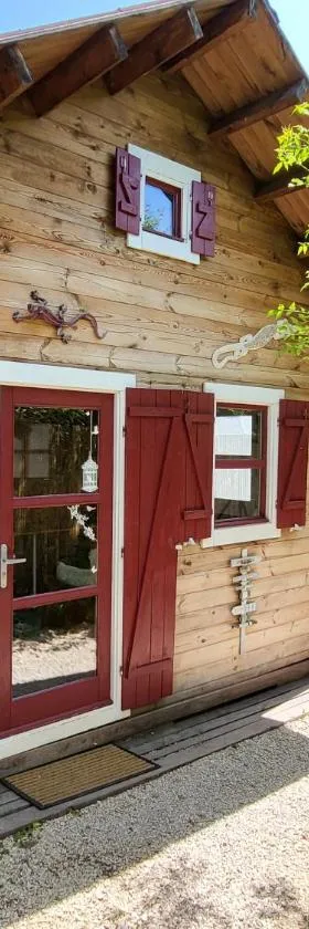 le petit chalet cevenol，位于La Barriére的酒店