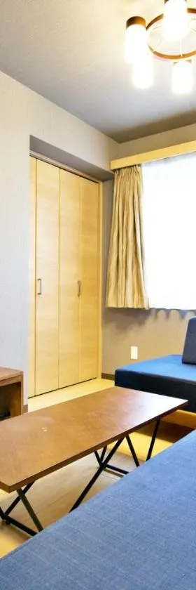 メイスン倶楽部 安里 3階，位于Asato的酒店