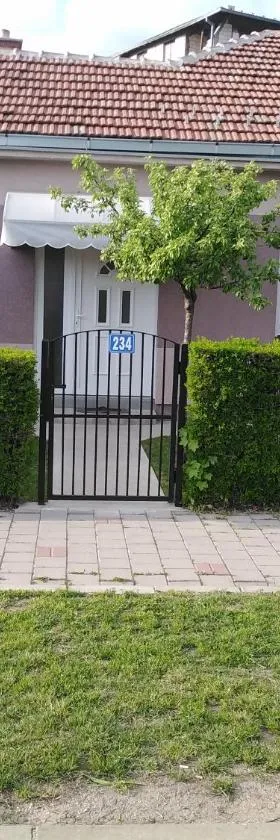 APARTMAN “POD KRALJEVICOM”，位于扎耶查尔的酒店