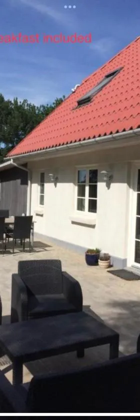 Billund Holiday - Assengaard B & B，位于吉弗的酒店