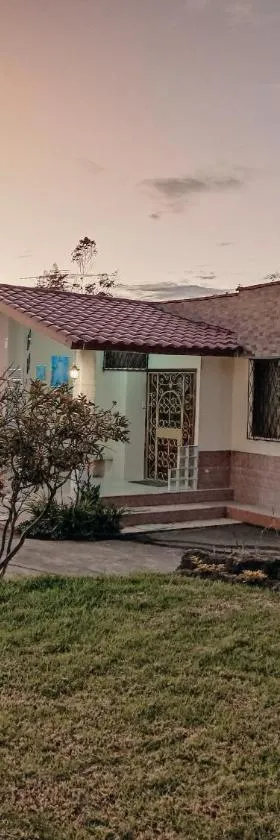 Casa de campo Pillaro - Activa，位于Píllaro的酒店