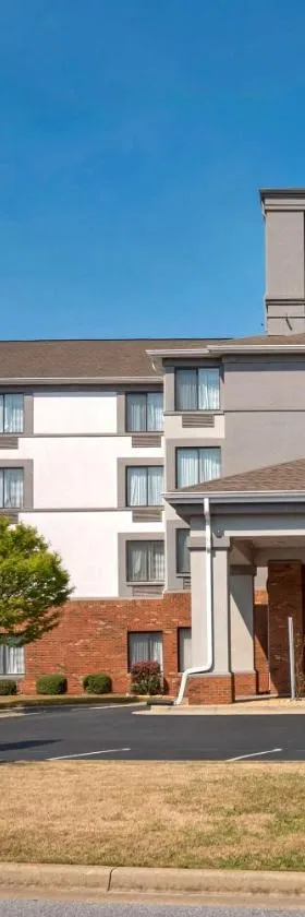 Sleep Inn & Suites Auburn Campus Area I-85，位于奥本的酒店