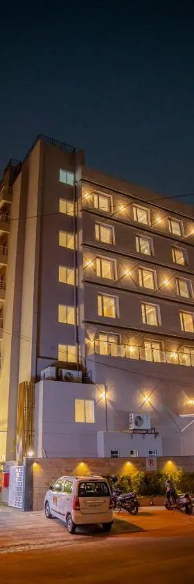 Zip By Spree Hotels Chakan, Pune，位于浦那的酒店