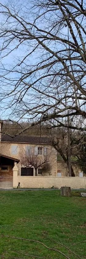 Les chambres de la P’tite vallée，位于Anglars-Juillac的酒店
