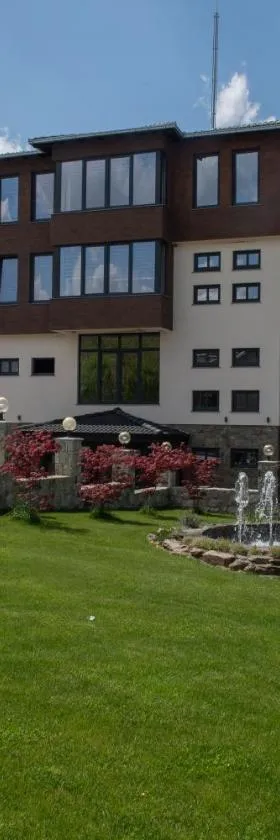 Zoo Misic Prenoćište，位于弗拉涅的酒店