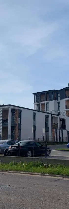Klimatyzowany apartament z miejscem garażowym，位于乔左维尔考普尔斯基的酒店