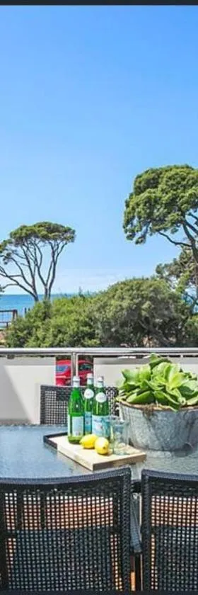 Lonnie Beach View Apartment，位于伯恩特隆斯代尔的酒店