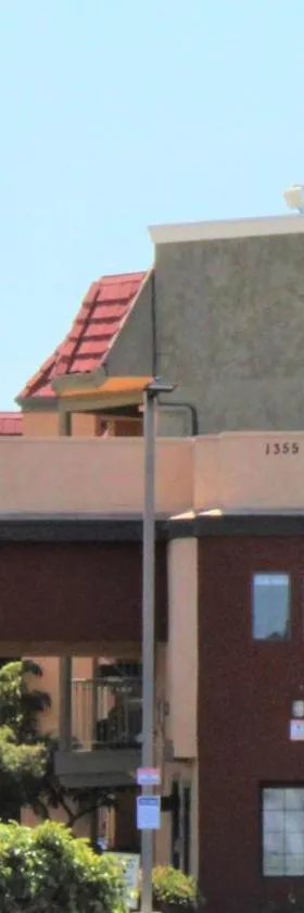 Rancho San Diego Inn & Suites，位于埃尔卡洪的酒店