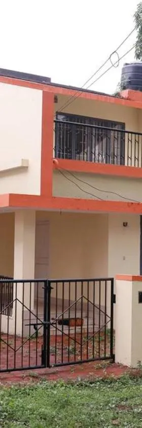 Toms Villa along National highway Thrissur at Nadathara，位于德里久尔的酒店