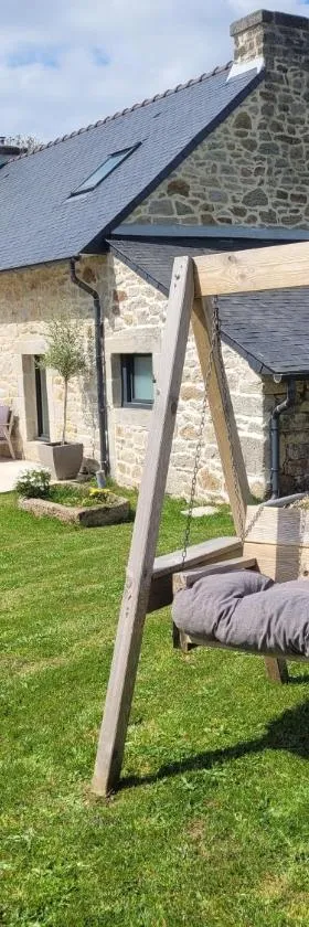 Ti Mein Glas, maison proche de Quimper，位于Landudal的酒店