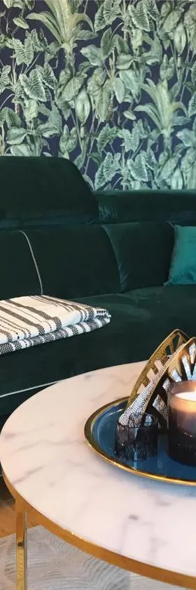 Zielony apartament z widokiem na jezioro，位于兹沃图夫的酒店