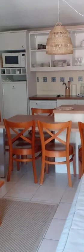 Appartement cosy，位于莫列马阿的酒店
