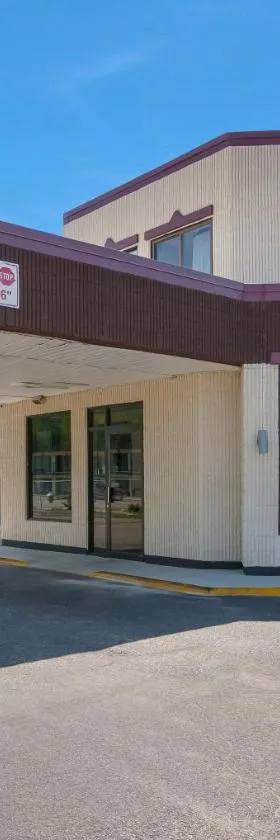 Red Roof Inn Dillon, SC，位于狄龙的酒店