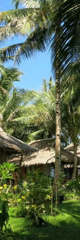甘米银沙滩生态火山度假&潜水胜地，位于曼巴豪的酒店