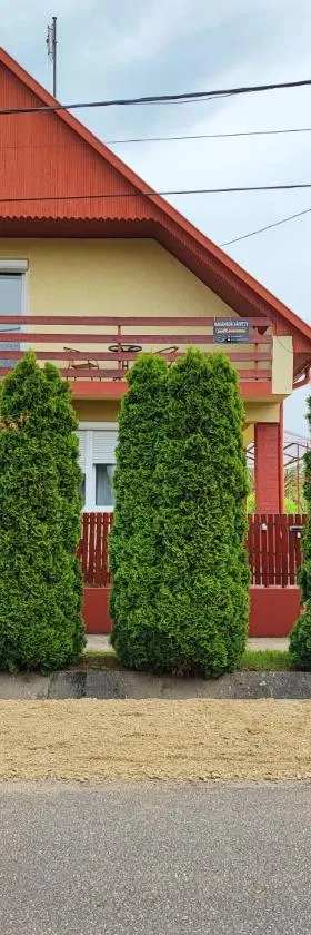 Szaffi apartman，位于豪伊杜索博斯洛的酒店