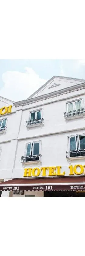 Hotel 101 Ulu Tiram，位于乌鲁地南的酒店