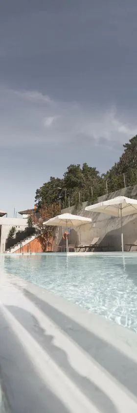 Atmos Hotel Boutique，位于欧特斯的酒店