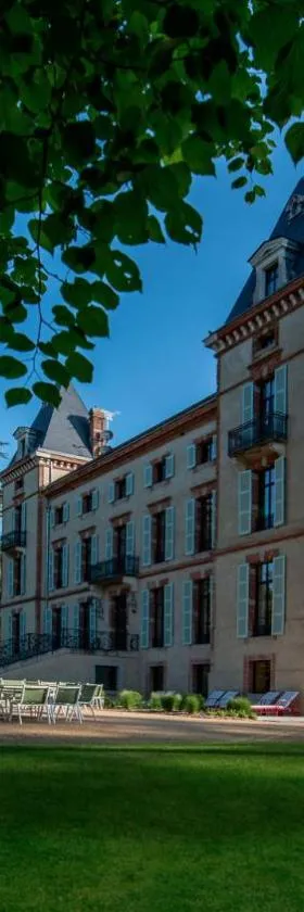 Château de Fiac - Luxurious Hôtel & Spa，位于Fiac的酒店