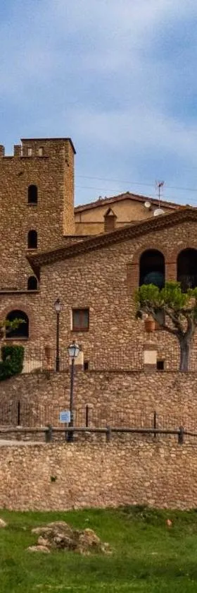 La Figuerola Hotel & Restaurant，位于Vandellós的酒店