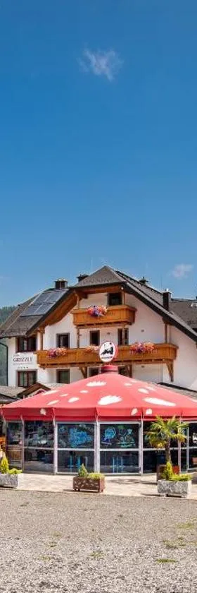 Grizzly Sport & Motorrad Resort，位于隆高地区圣玛格丽滕的酒店