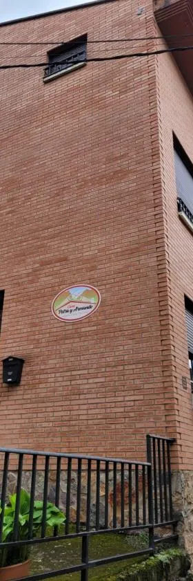 Casa Petra y Armando，位于Anguiano的酒店