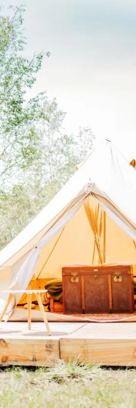 Le repère du pin sec - Glamping & Surfcamp，位于Naujac-sur-Mer的酒店