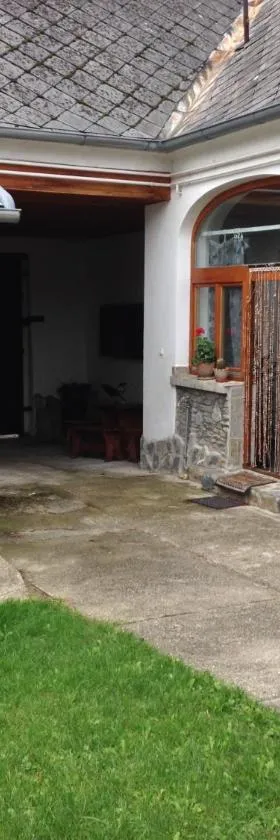 Petra Apartmanok，位于韦莱姆的酒店