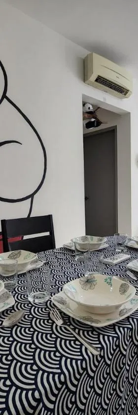 Netflix Panda House 3B2R Rimbayu kota kemuning with Atari games，位于Teluk Panglima Garang的酒店