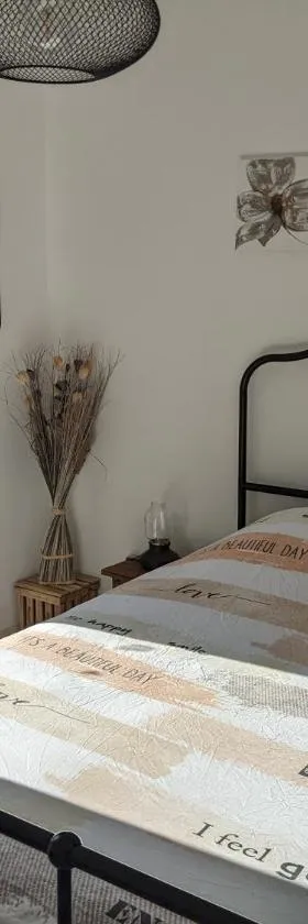 Chambre double indépendante NATURALE au sein du domaine PASSELOUP，位于Liergues的酒店