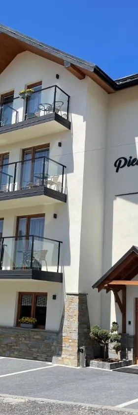 Pienińska Ostoja，位于乔尔什滕的酒店