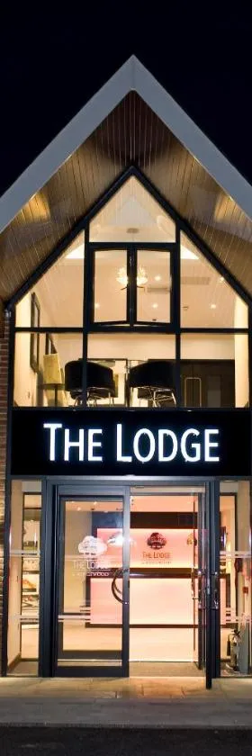 The Lodge at Kingswood，位于埃普瑟姆的酒店