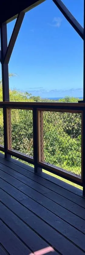 Off-Grid Getaway with Ocean Views in Paradise，位于帕霍阿的酒店