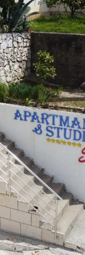 Apartman&Studio S，位于普洛切的酒店