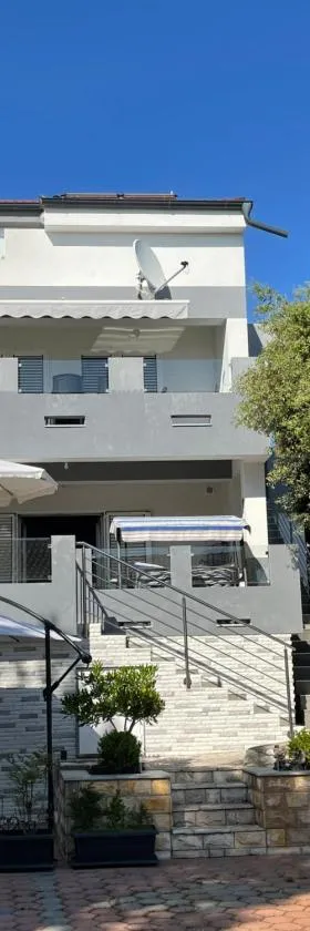 Apartments Bakula，位于曼德雷的酒店