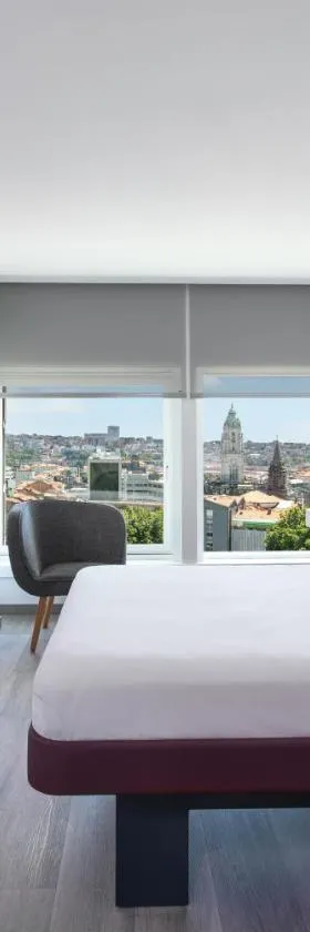 YOTEL Porto，位于波尔图的酒店
