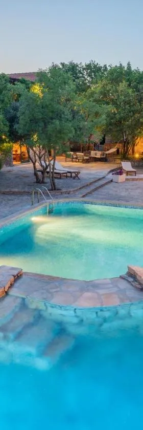 Nono Ban Hotel & Villa，位于Gornji Humac的酒店