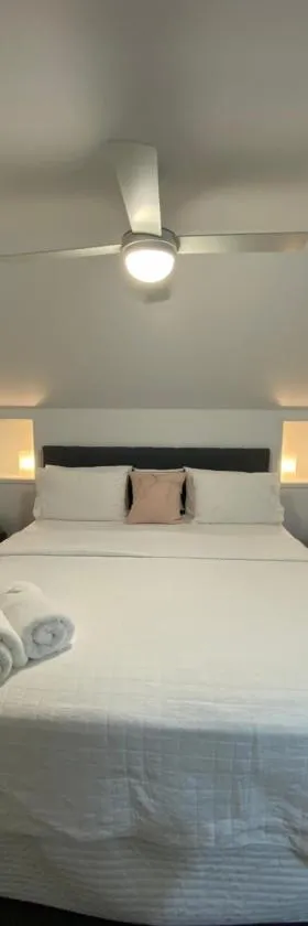 Rainbow Beach Dream Studio Motel Style Apartment，位于彩虹海滩的酒店