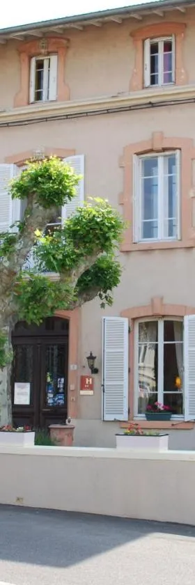 L'Hôtel L'Astrée，位于Feurs的酒店
