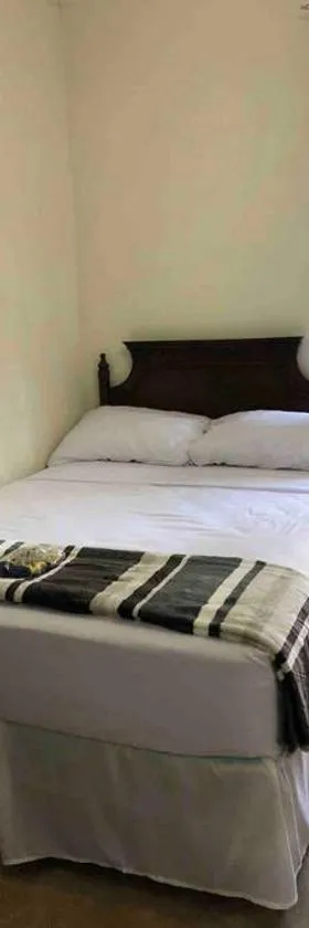 Kelly's Studio Apartment - Rental near Airport, Amenities and Bus Route，位于圣菲利普的酒店