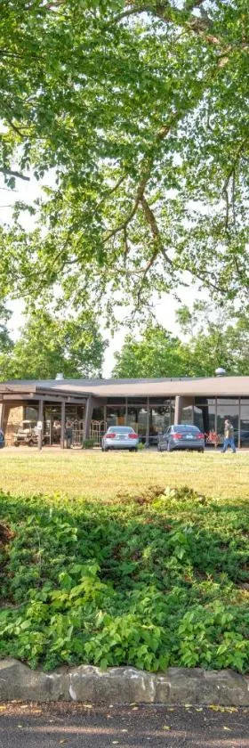 Rough River Dam State Resort Park，位于Fentress McMahan的酒店