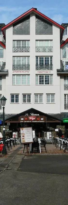 Apartamentos Sabica Nevada Plaza，位于塞拉内华达的酒店