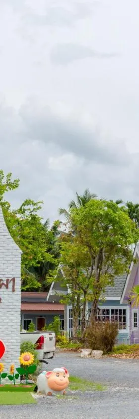 บ้านสวนทิวภูผาวัดเจดีย์ไอ้ไข่，位于Ban Sai Liang的酒店