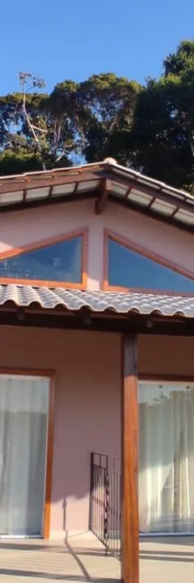 Vale do Sossego Chalés，位于多明戈斯马丁斯的酒店