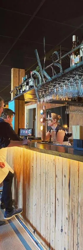 Hotell Temperance，位于胡迪克斯瓦尔的酒店