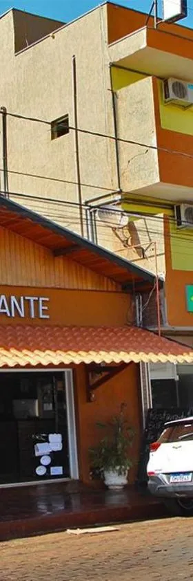 SALATA Hotel CENTRO，位于Jardinópolis的酒店