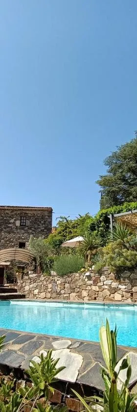 La Magnanerie de Camias，位于Saint-André-de-Majencoules的酒店
