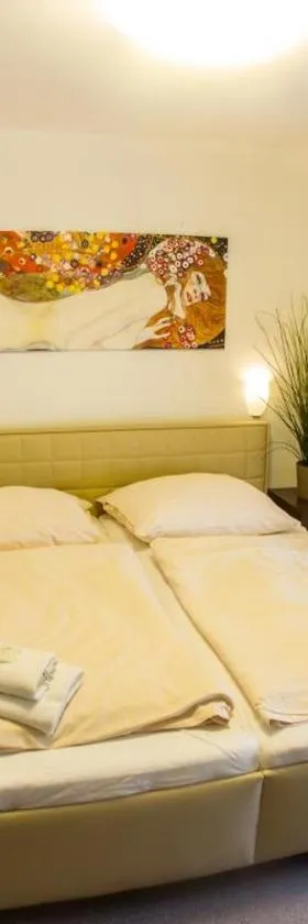 Hotel Hospodářský dvůr Bohuslavice，位于泰尔奇的酒店
