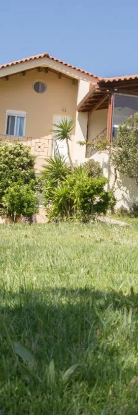 Villa Erofili Plakias south Rethimno Crete，位于Asómatoi的酒店