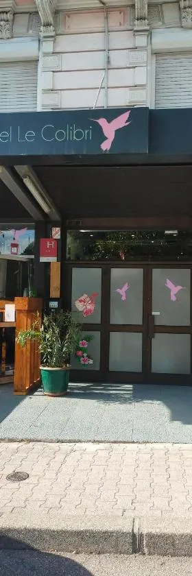 Hotel Le Colibri，位于艾克斯莱班的酒店